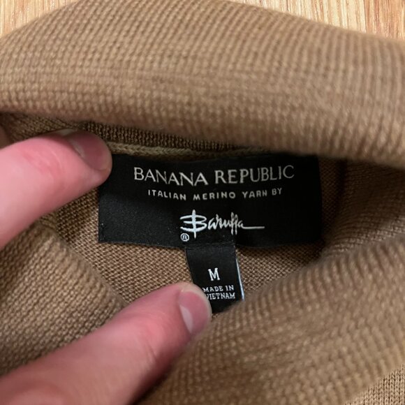 Banana Republic Merino Wool Turtleneck Sweater - Picture 3 of 3